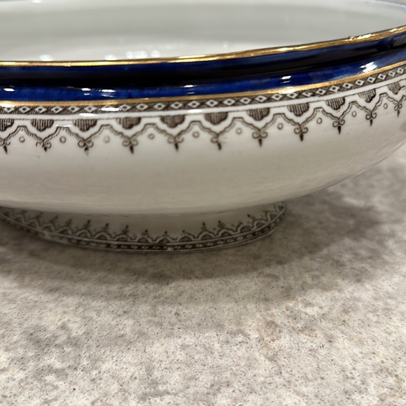 Vintage Royal Doulton Burslem from Belmont England. Great condition. 12”x7.5” - Picture 6 of 6